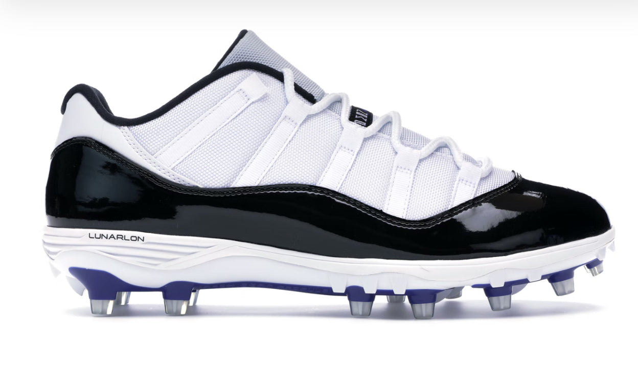 Air Jordan 11 Retro Low Cleat Concord