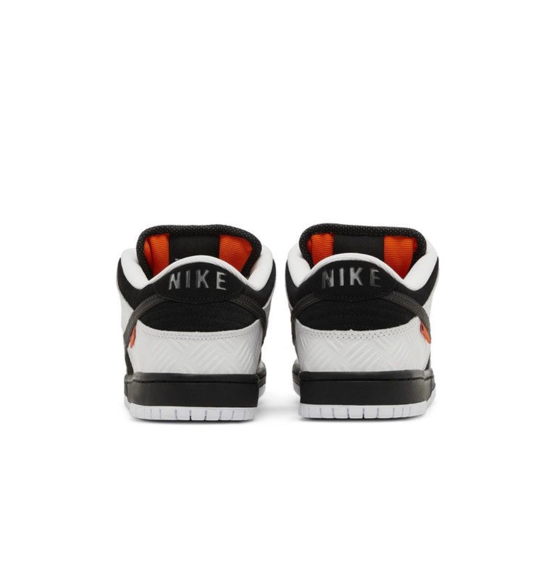 Nike SB Dunk Low TIGHTBOOTH